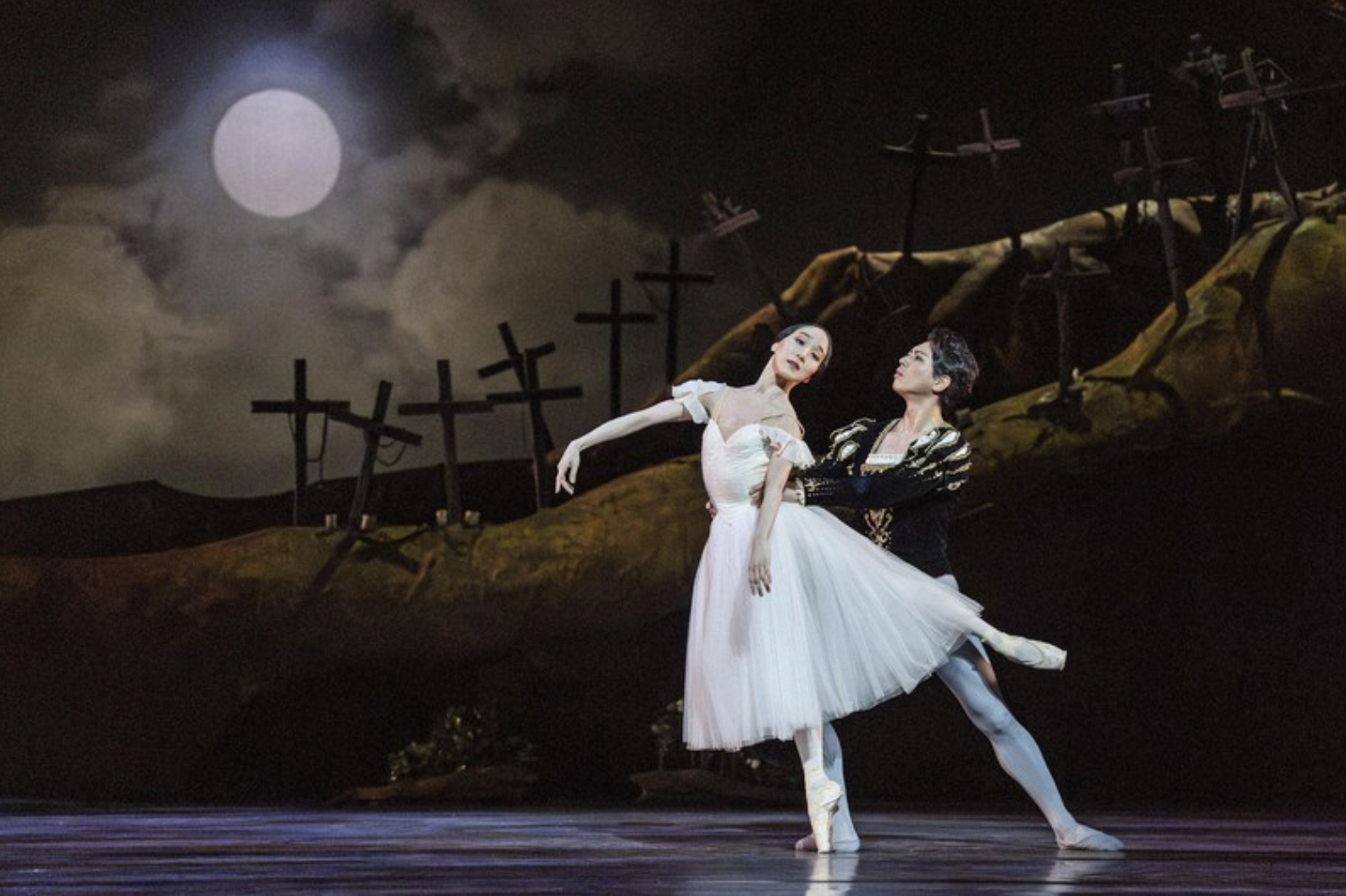 National Ballet of Japan holds 1st overseas show in 16 yrs in London